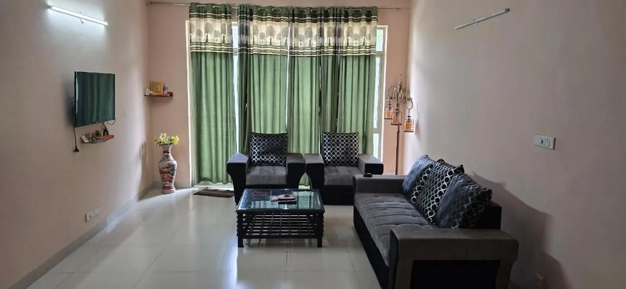 2Bhk Kitchen Wi-Fi Vatika Διαμέρισμα Γκουργκάον