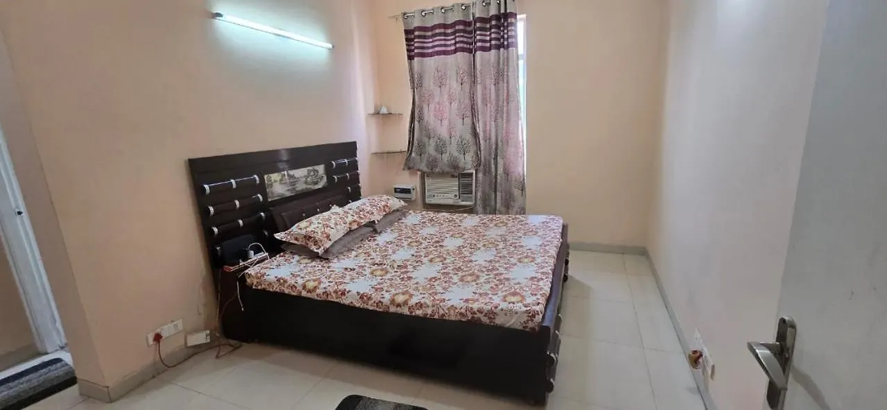 2Bhk Kitchen Wi-Fi Vatika Διαμέρισμα Γκουργκάον 0*,  Ινδία